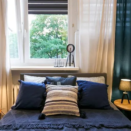 Piekne, Przestronne Mieszkanie Przy Placu Teatralnym. Apartment Warsaw