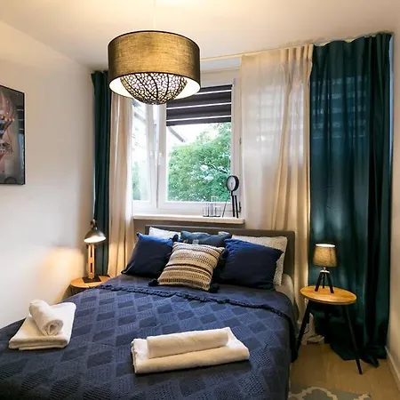 Apartment Piekne, Przestronne Mieszkanie Przy Placu Teatralnym. Warsaw