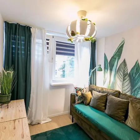 Piękne, Przestronne Mieszkanie Przy Placu Teatralnym. Apartament