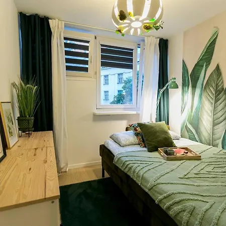 Piekne, Przestronne Mieszkanie Przy Placu Teatralnym. Apartament Warszawa
