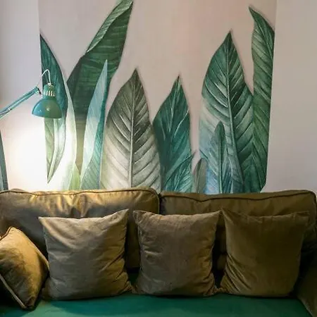 Piękne, Przestronne Mieszkanie Przy Placu Teatralnym. *