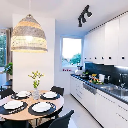 Piękne, Przestronne Mieszkanie Przy Placu Teatralnym. Apartament *