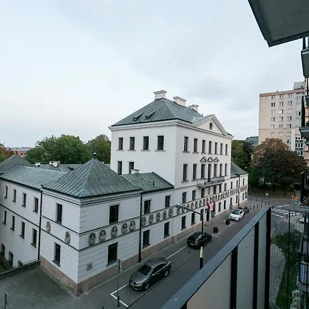 Aleja Solidarnosci 71 By Homeprime * Warszawa