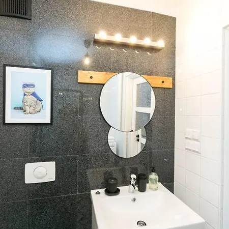 Piekne, Przestronne Mieszkanie Przy Placu Teatralnym. *